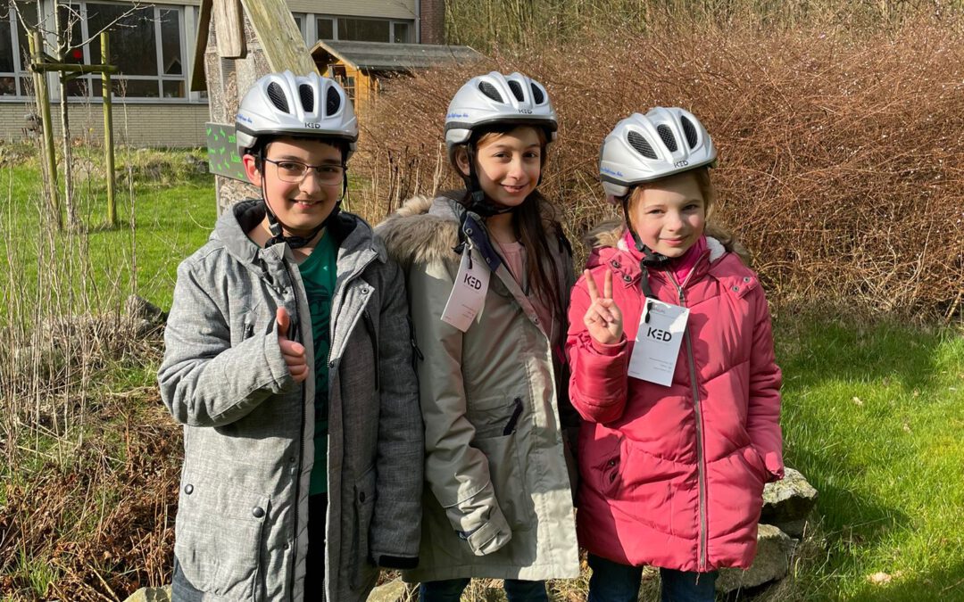 Schlaue Köpfe tragen Helm – Verlosung von Fahrradhelmen